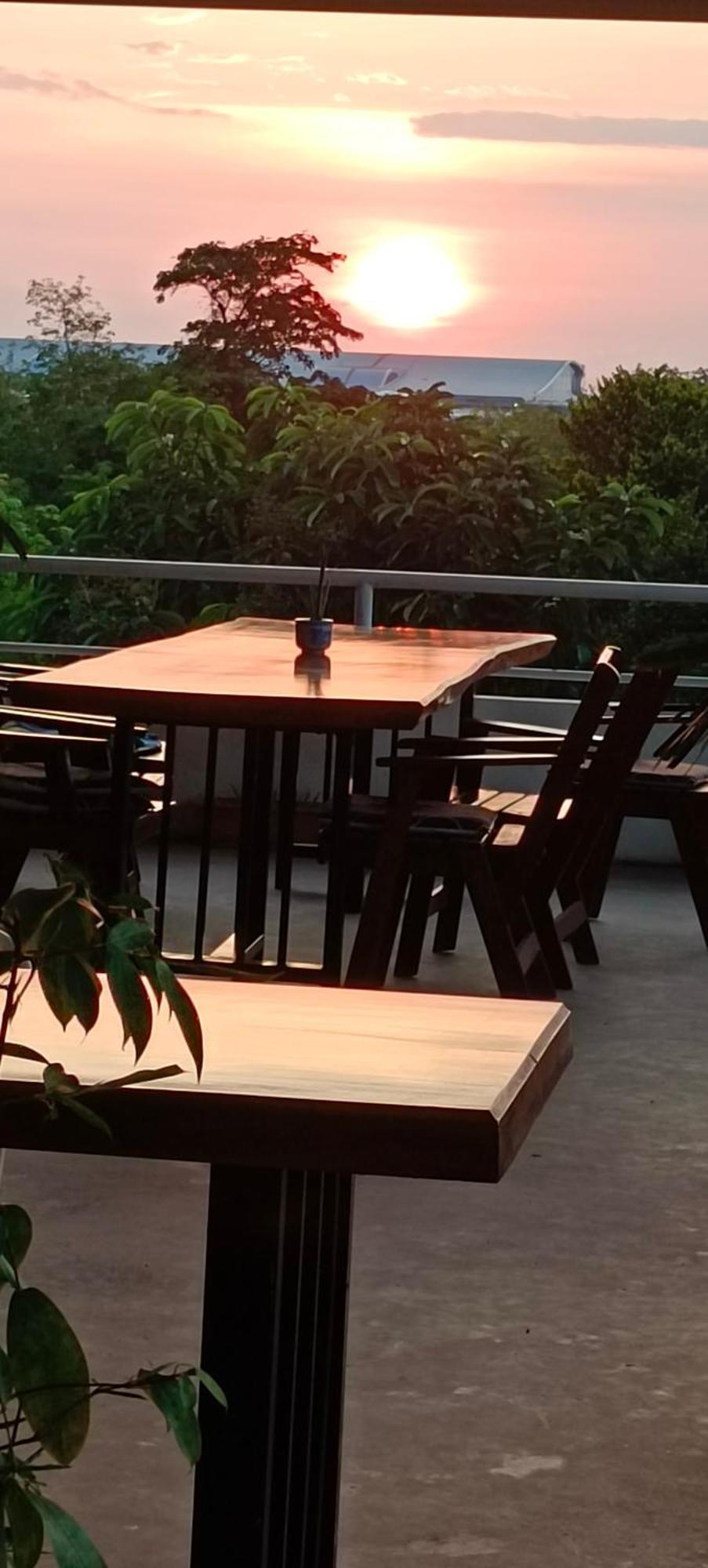 Batikseafood Airport & Homestay Ban Bo Sai Klang