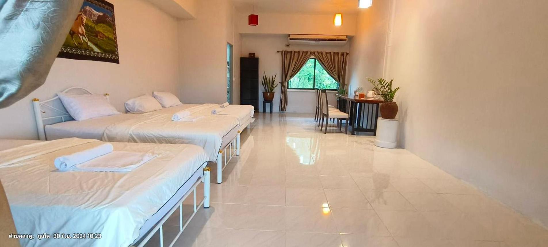 Batikseafood Airport & Homestay